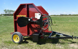 Grain Bags / Grain Bag Roller