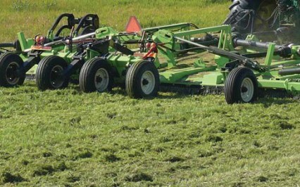 Schulte FX742 Mower/Rotary Cutter in the field